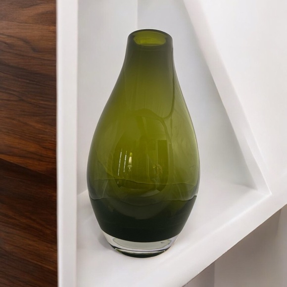 Jade Green Juvel Vase, Green Glass Vase, large Pear Shape vase - Picture 1 of 11